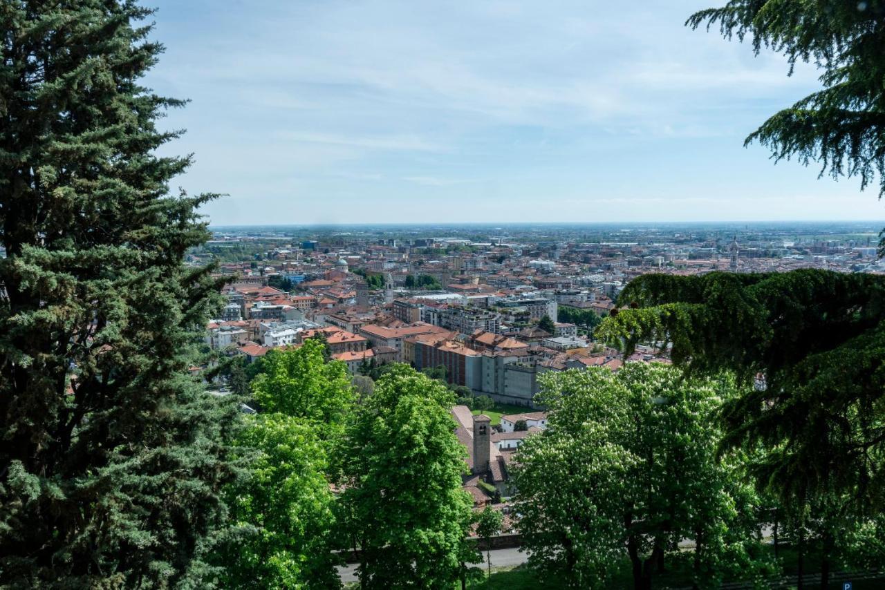 Foresteria Di Palazzo Radici 贝尔加莫 外观 照片